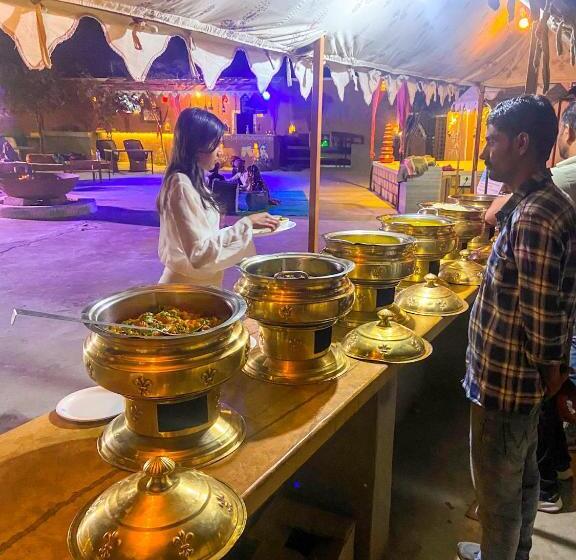 منتجع Pal Rajah Desert Camp