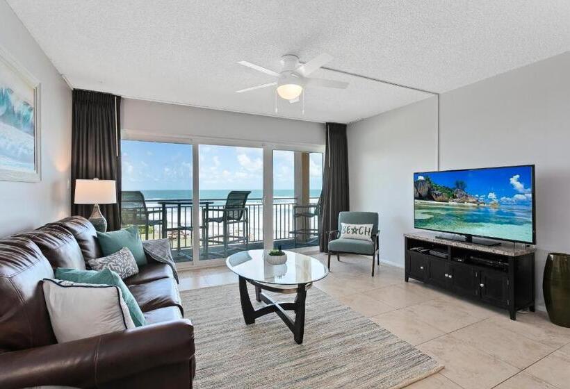 Paradise Beach Club   Oceanfront And Penthouse