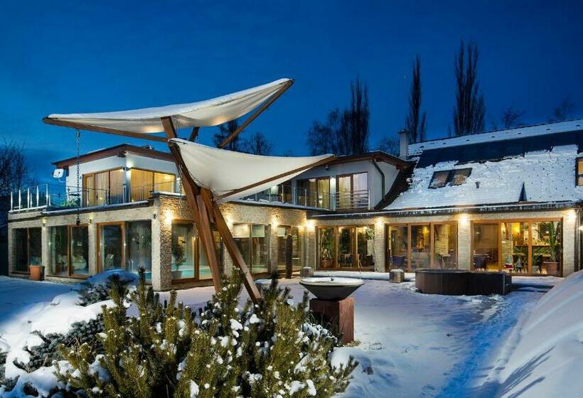 פנסיון Aqua & Wellness Resort Alzbeta