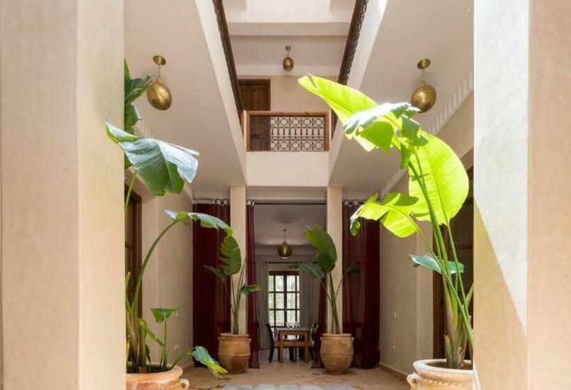 پانسیون Chez Ichou