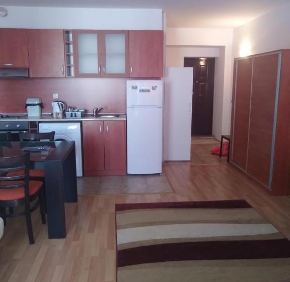 Пансион Guest House Kami