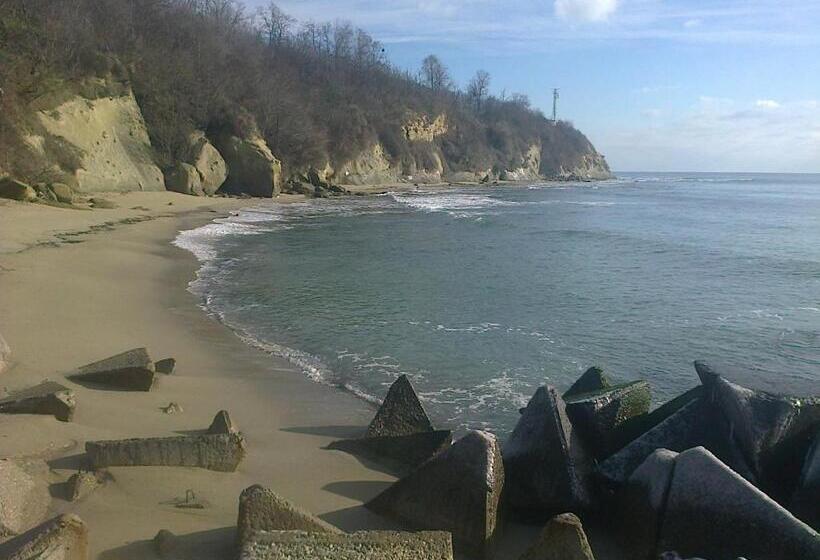 Пансион Guest House Kami