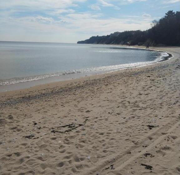 Пансион Guest House Kami