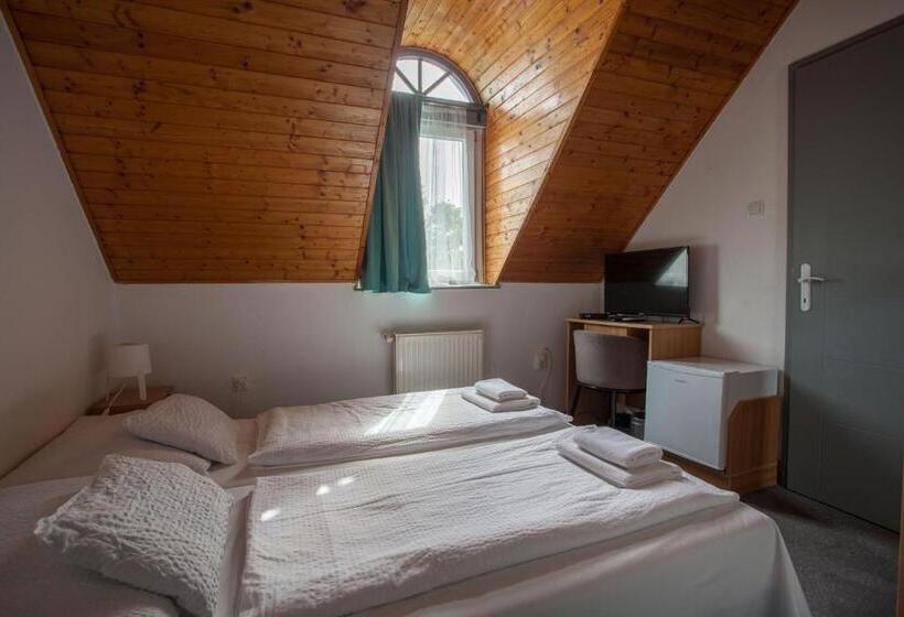 פנסיון Laguna Panzio