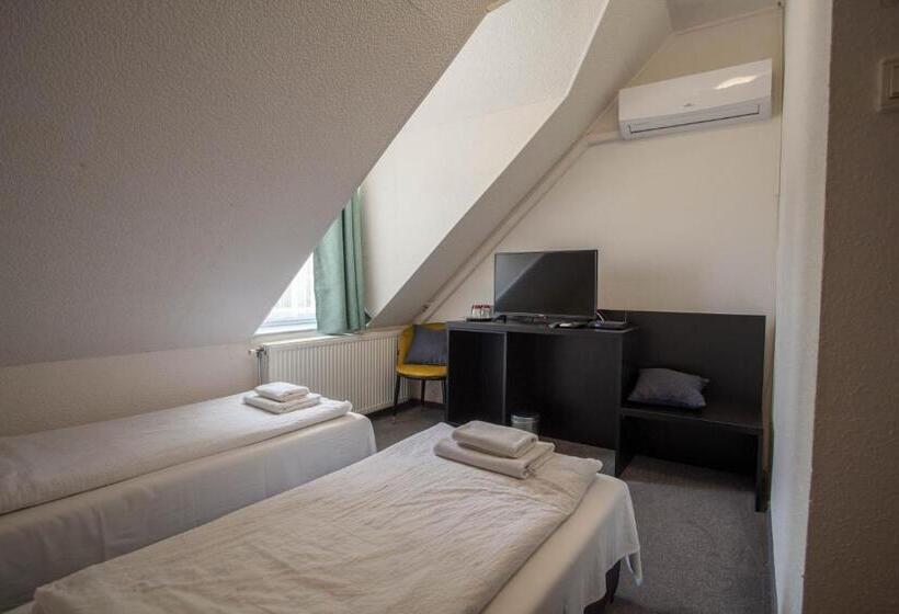 פנסיון Laguna Panzio