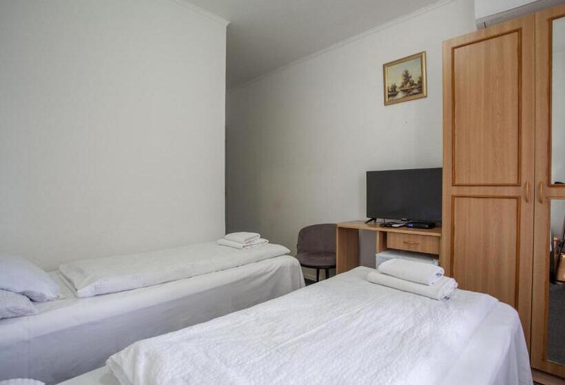 פנסיון Laguna Panzio