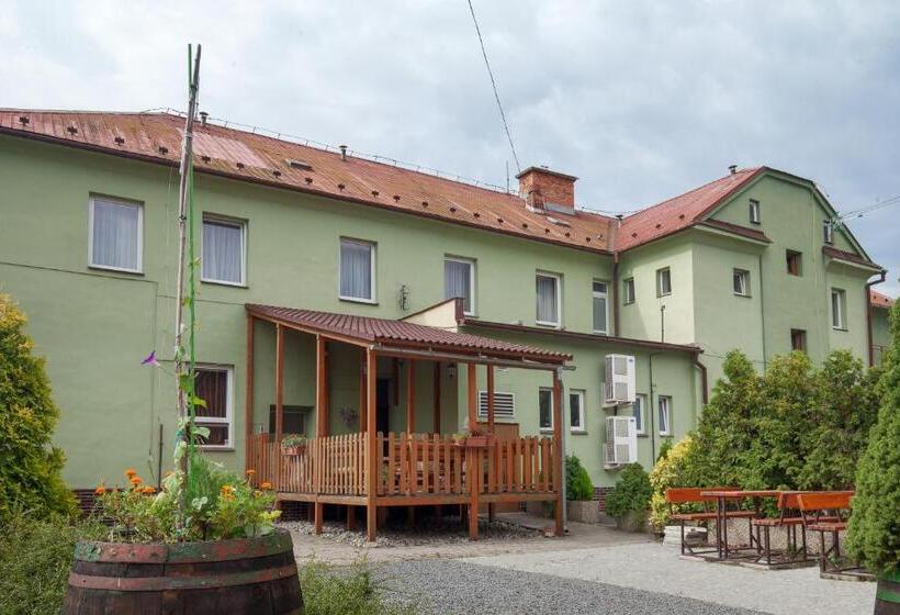 ペンション Penzión Centrál