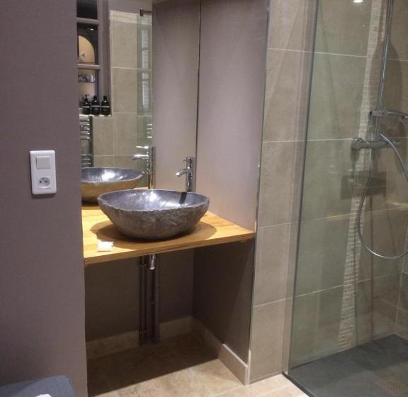 膳宿费 Rouge Maison