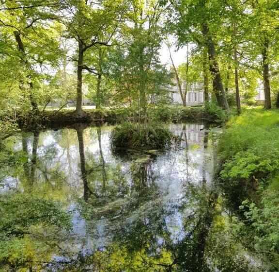 膳宿费 Rouge Maison