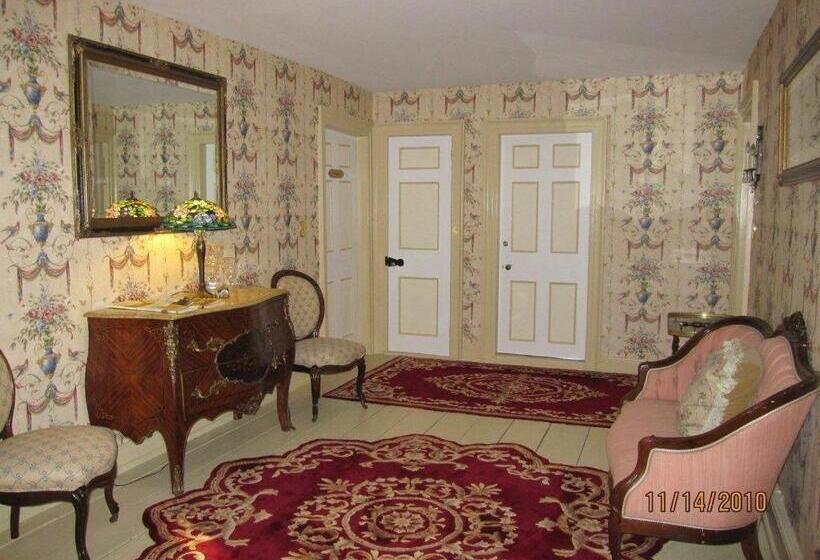 Renwick Clifton House B&b