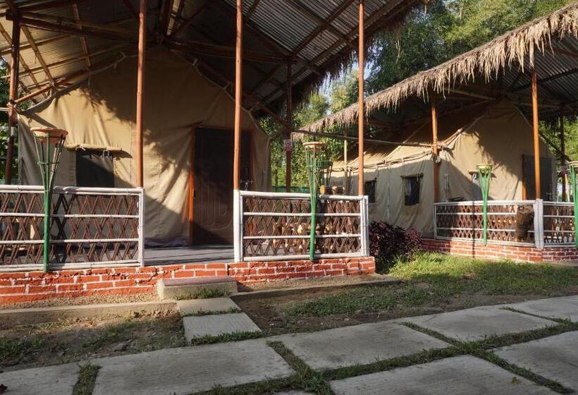 منتجع Kaziranga Eco Camp