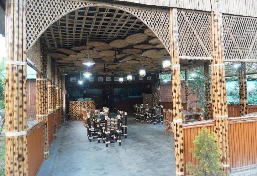 منتجع Kaziranga Eco Camp