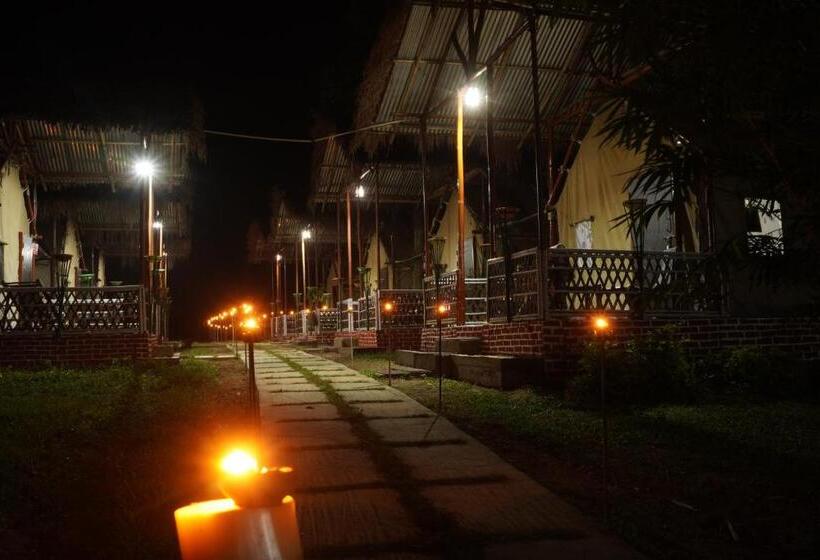 منتجع Kaziranga Eco Camp