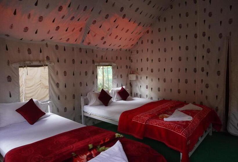 منتجع Kaziranga Eco Camp