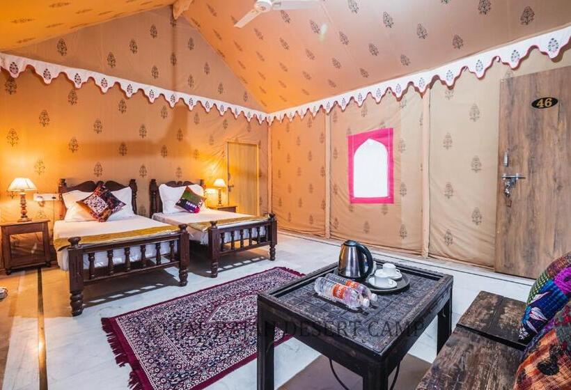 منتجع Pal Rajah Desert Camp