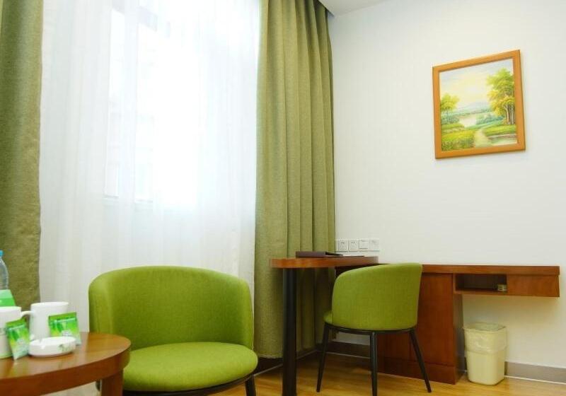 Vatica Anhui Fuyang Linquan South Jiefang Hotel