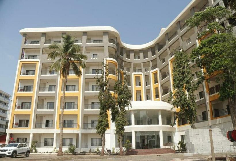 فندق Vits Select Daman