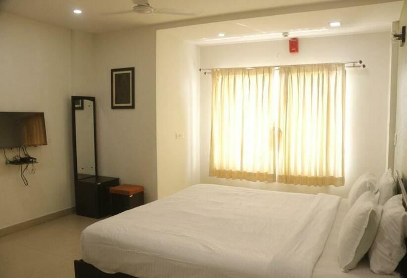 فندق Vits Select Daman