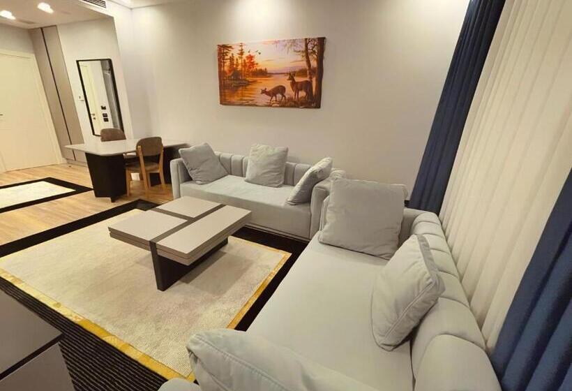 בית מלון כפרי Royal East Resort