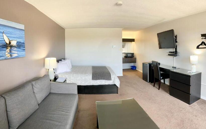 فندق على الطريق New Age Inn   Voyageur