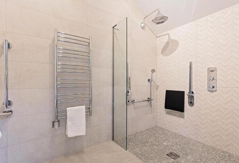 호스텔 The Ostrich Inn