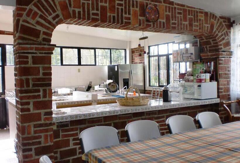 هتل Casa De La Luna