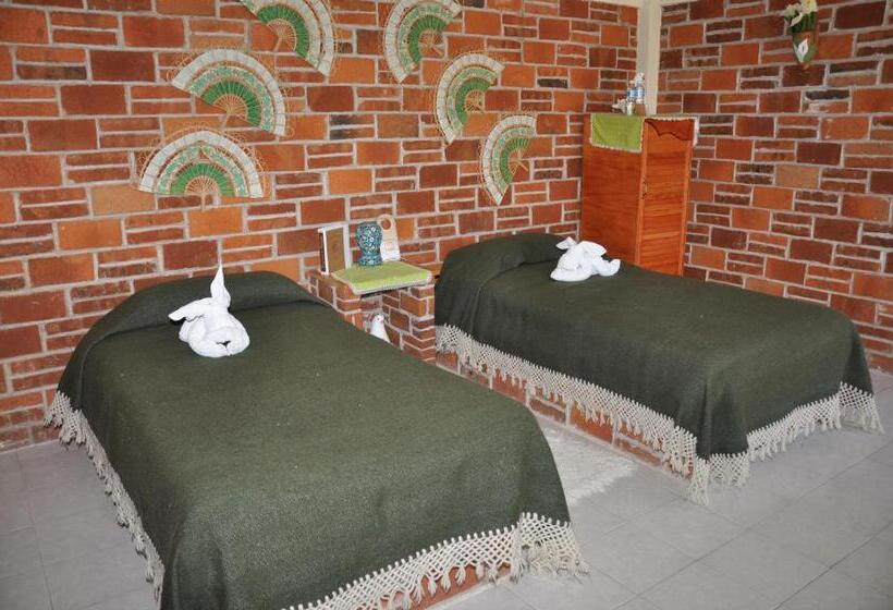 هتل Casa De La Luna