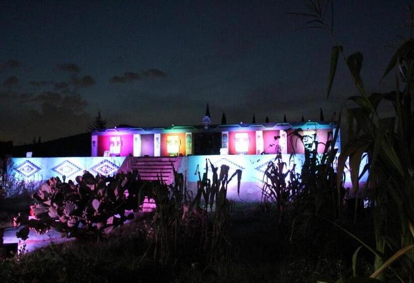 هتل Casa De La Luna