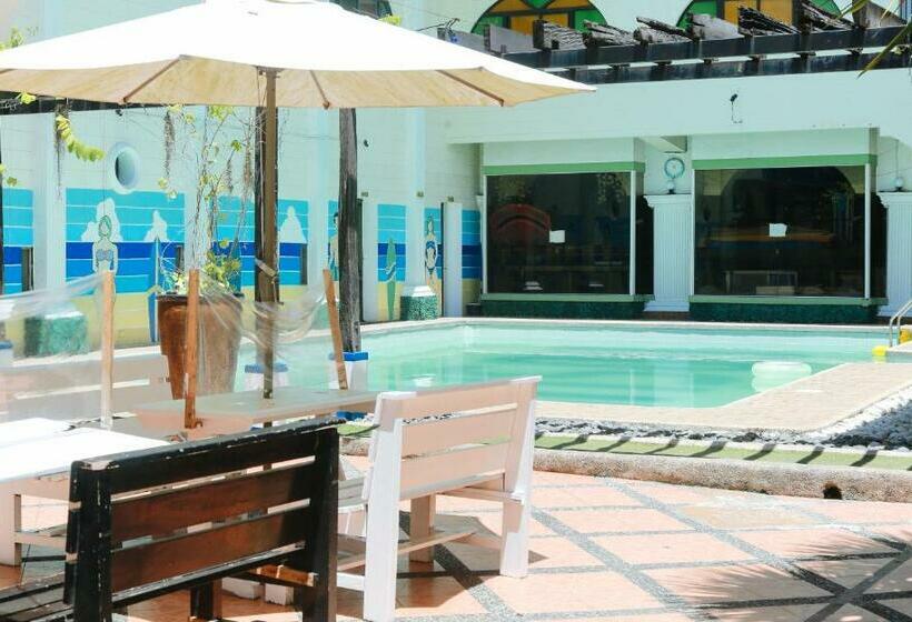 هتل Reddoorz Plus @ Castle Chateau Iloilo