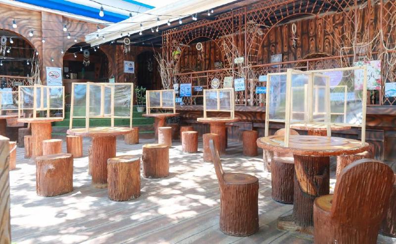 هتل Reddoorz Plus @ Castle Chateau Iloilo