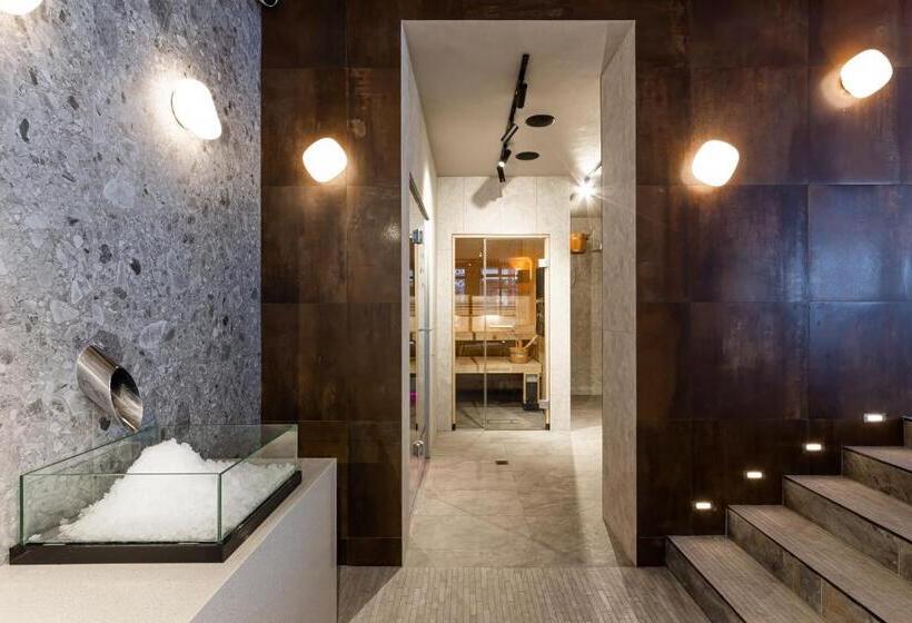 هتل Ribas Karpaty