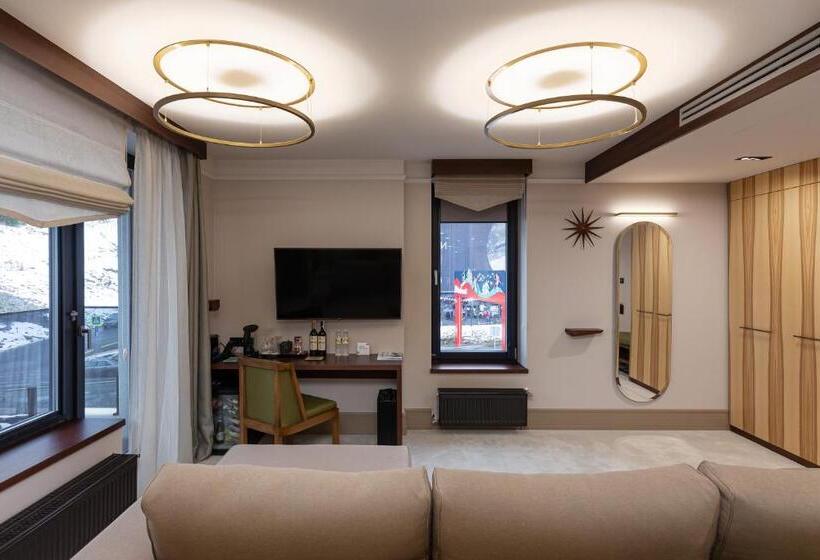 هتل Ribas Karpaty