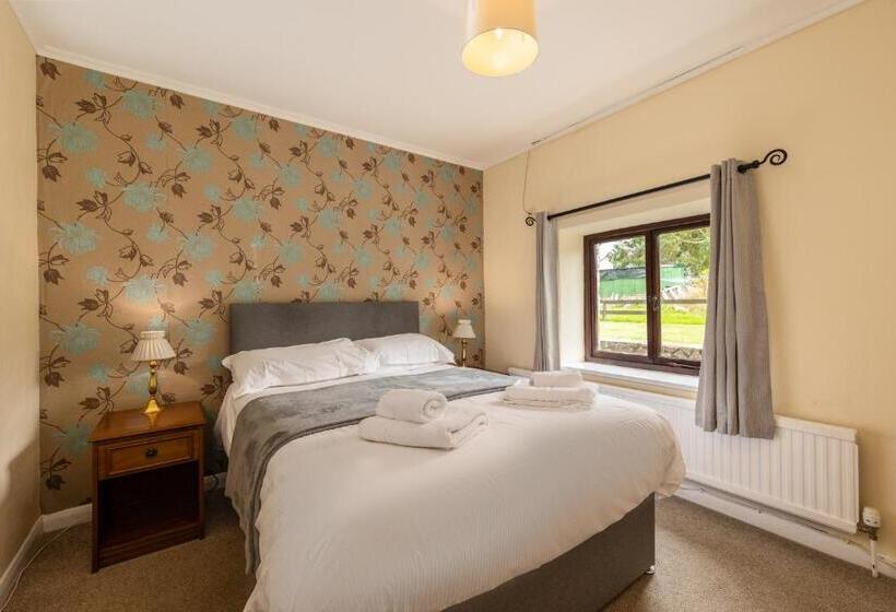 Общежитие Bower House Inn