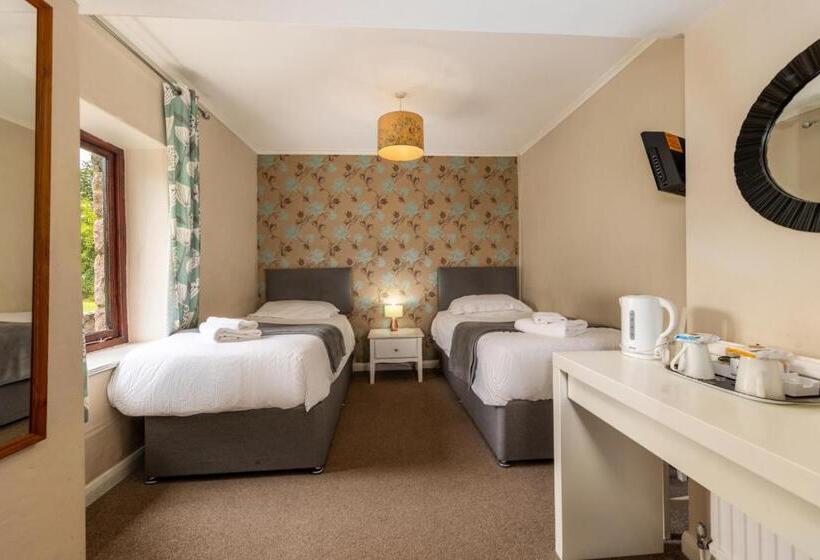 Общежитие Bower House Inn