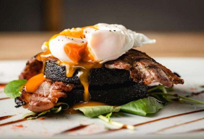 Общежитие Bower House Inn