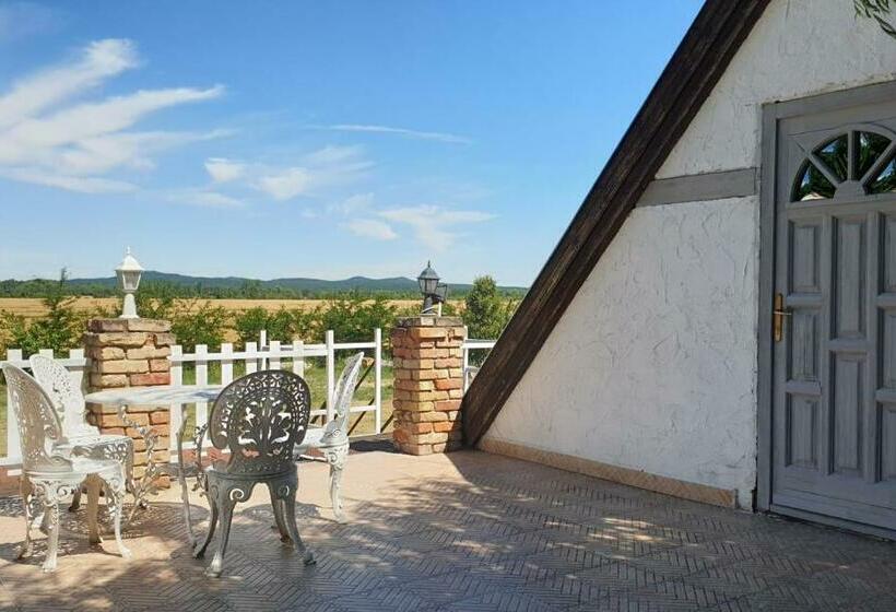 مبيت وإفطار Lesence Major