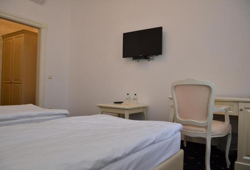 فندق Chateau Royal