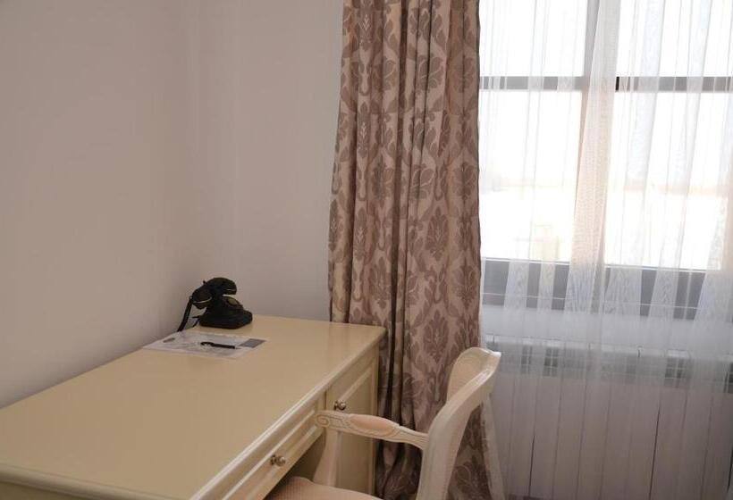 فندق Chateau Royal