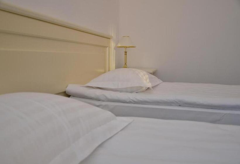 فندق Chateau Royal