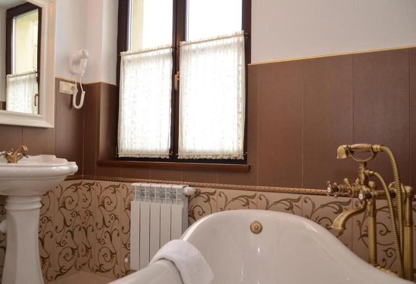 فندق Chateau Royal