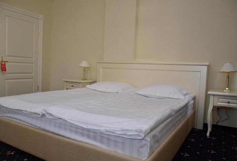 فندق Chateau Royal