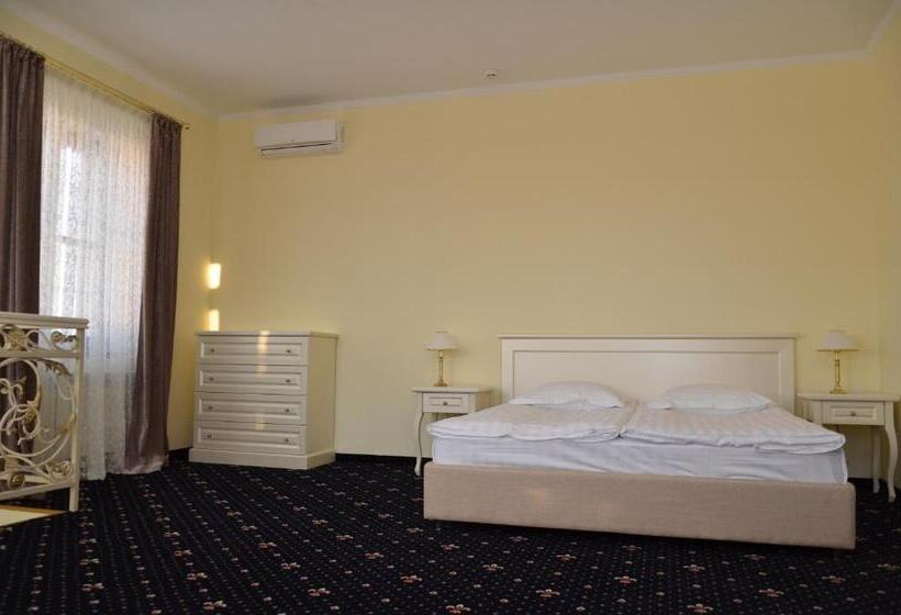 فندق Chateau Royal