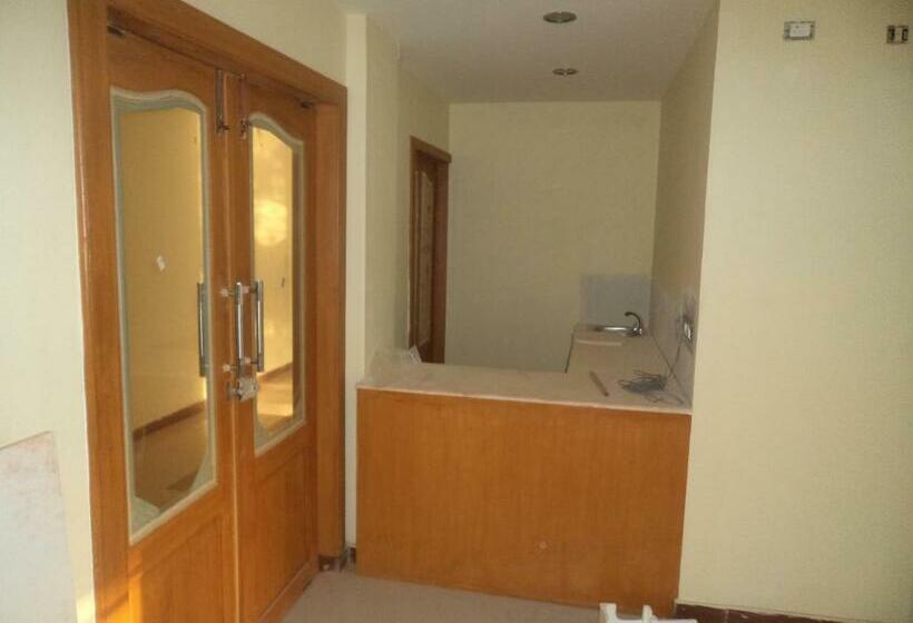 酒店 City Palace Residency