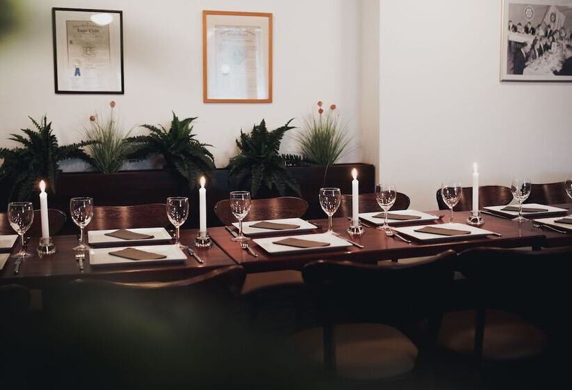 בית מלון כפרי Tunneli