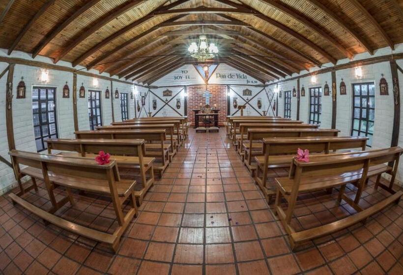 Отель Y Hosteria Natabuela