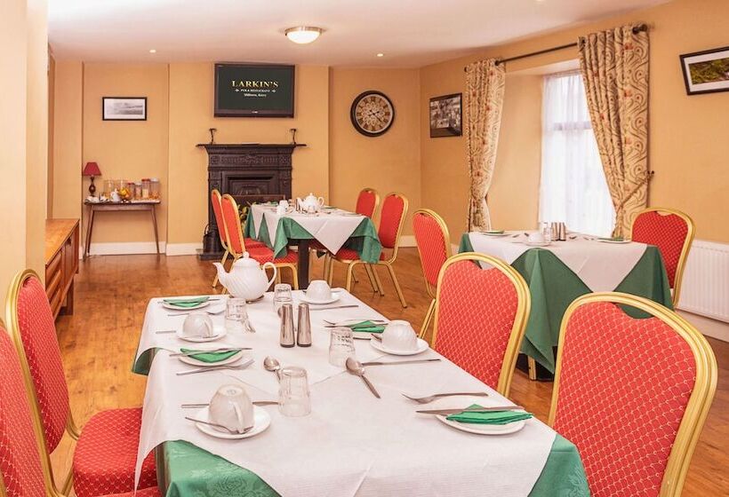 Larkins Pub Restaurant And B&b