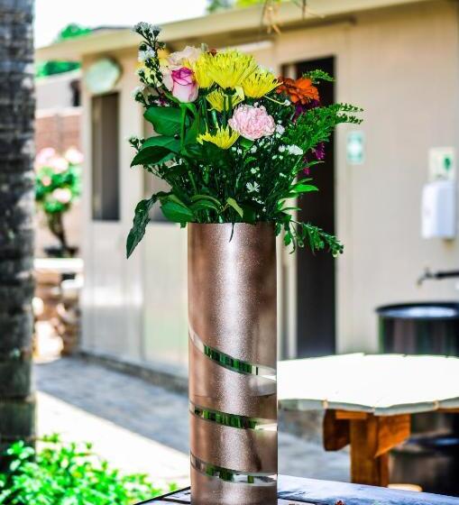 Пансион Bosveld In Die Stad