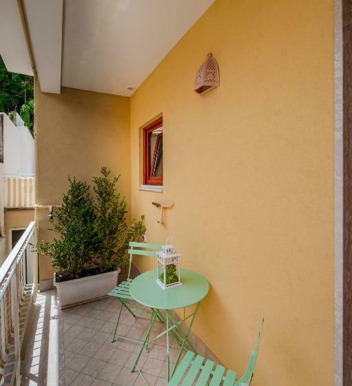 بنسيون Casa Evelina