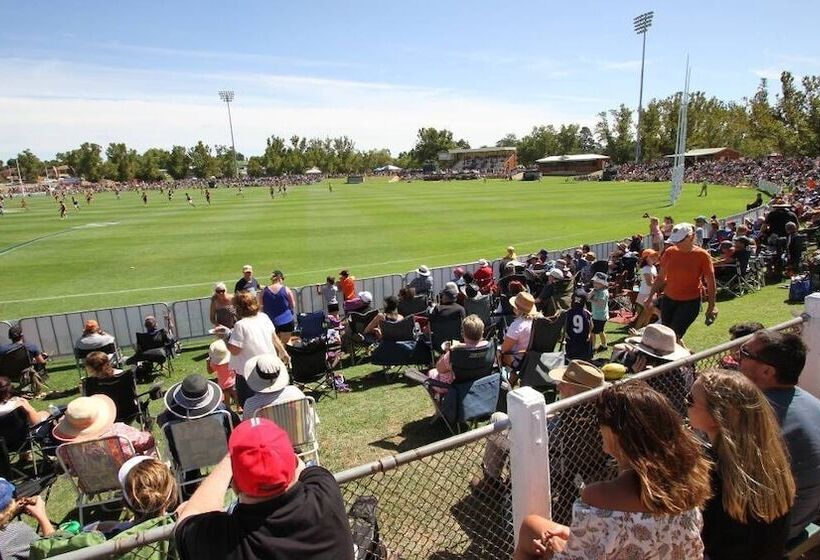 מוטל Gateway Motor Inn