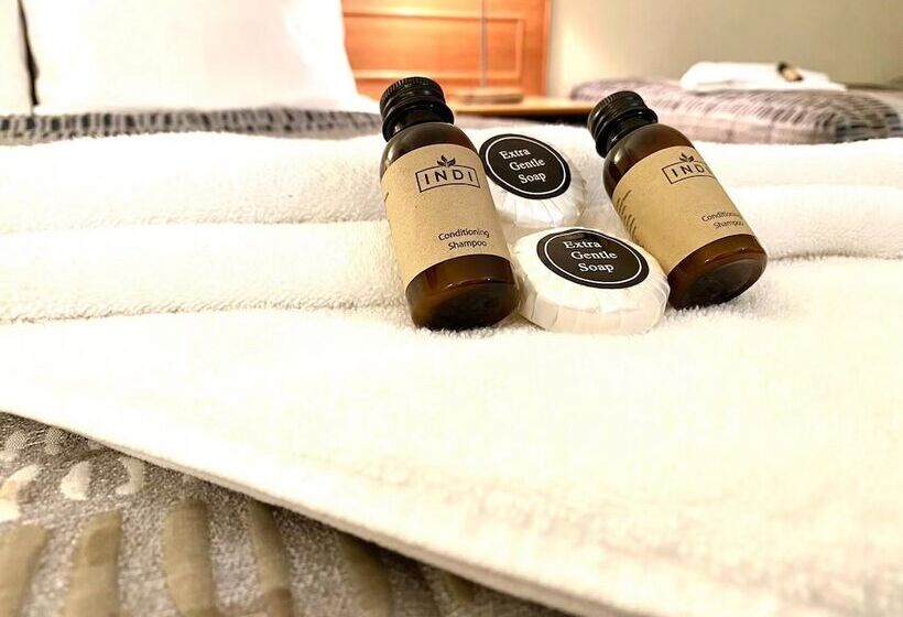 מוטל Gateway Motor Inn